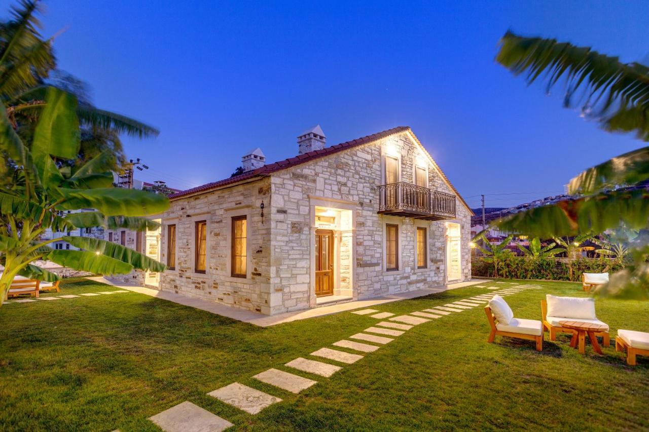 Navalia Hotel Foça Eksteriør bilde