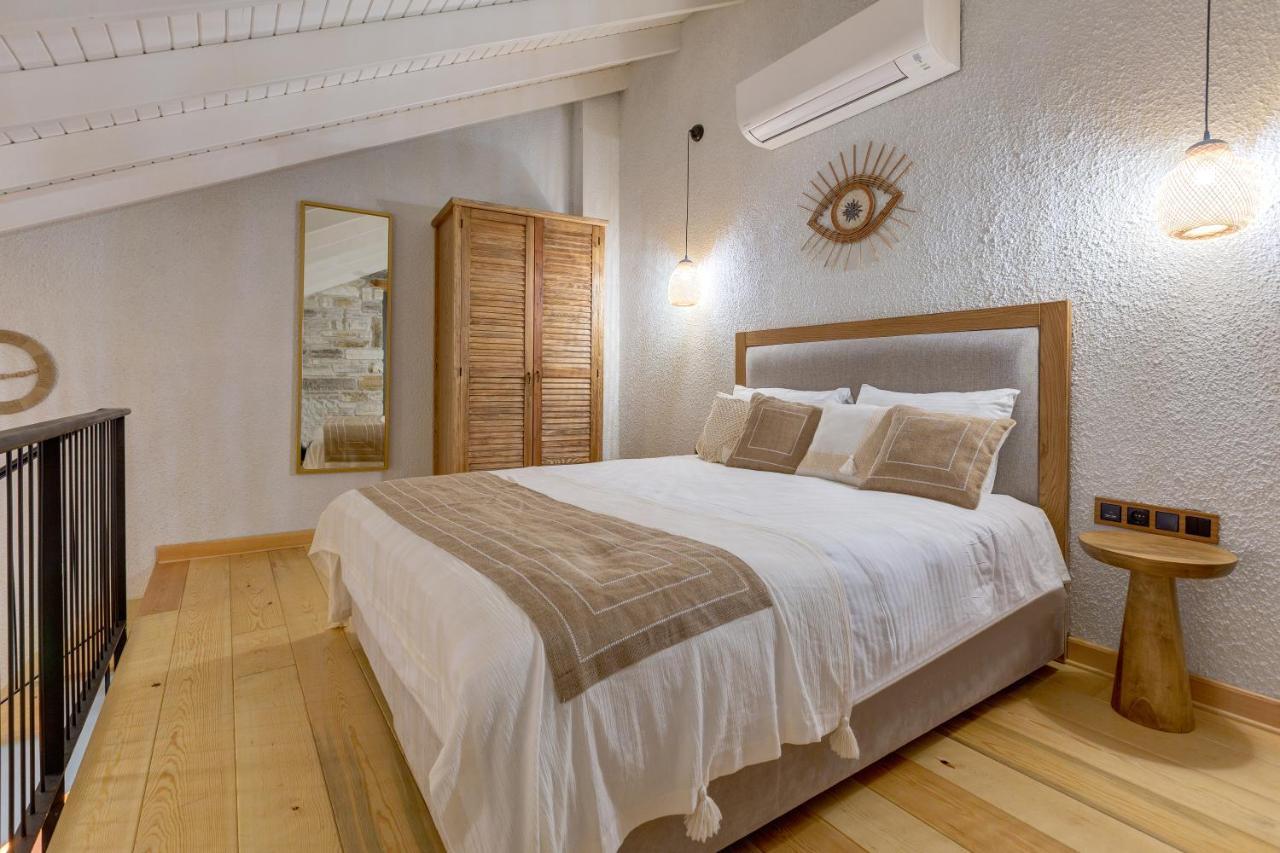 Navalia Hotel Foça Eksteriør bilde