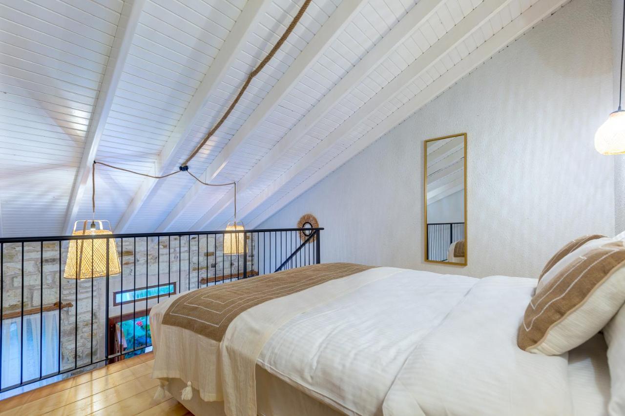 Navalia Hotel Foça Eksteriør bilde