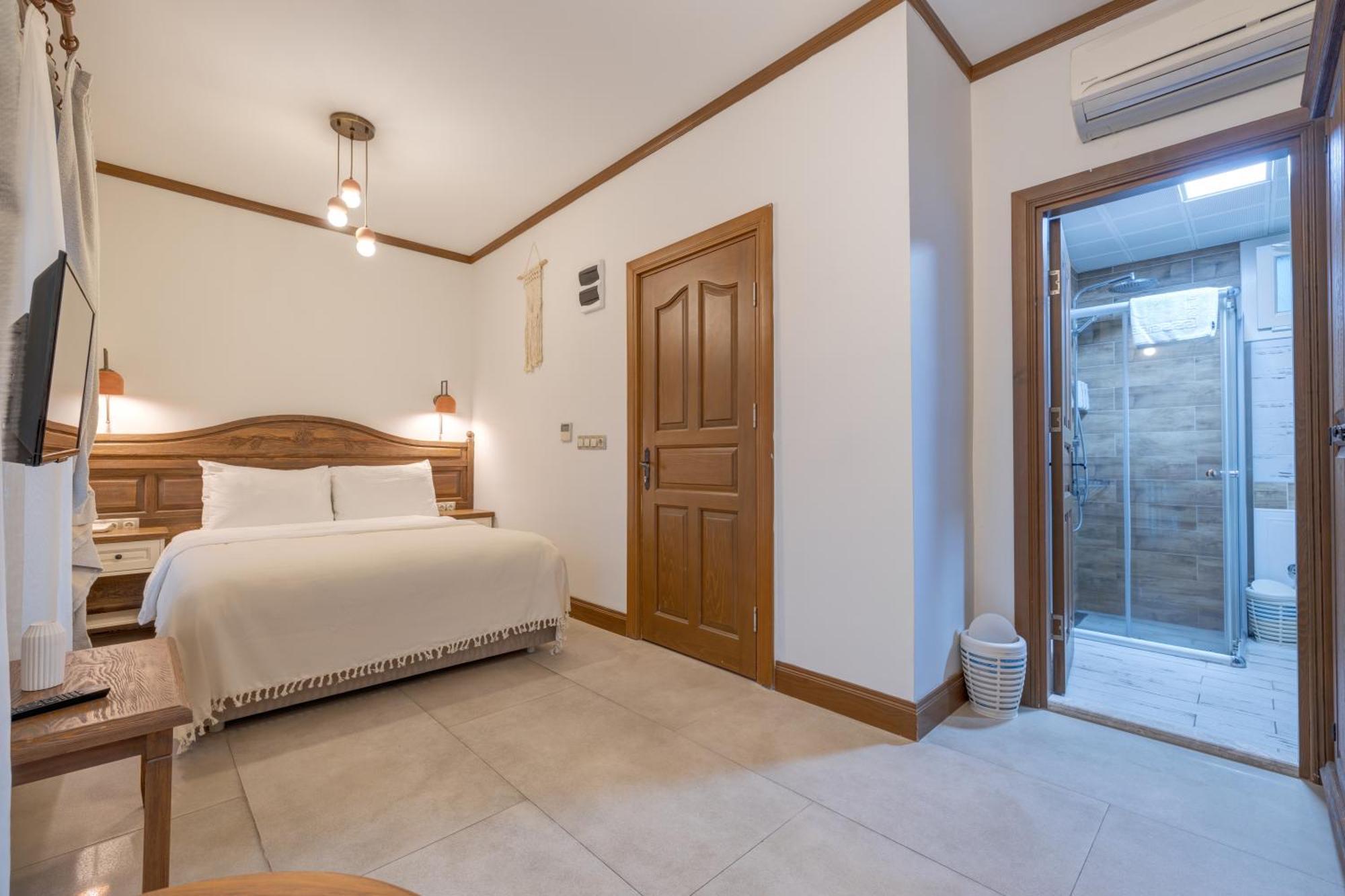 Navalia Hotel Foça Eksteriør bilde